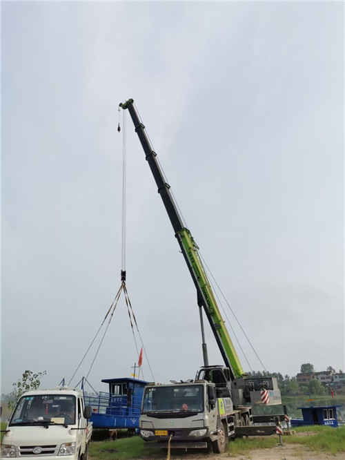 临西县桥梁建设吊装案例